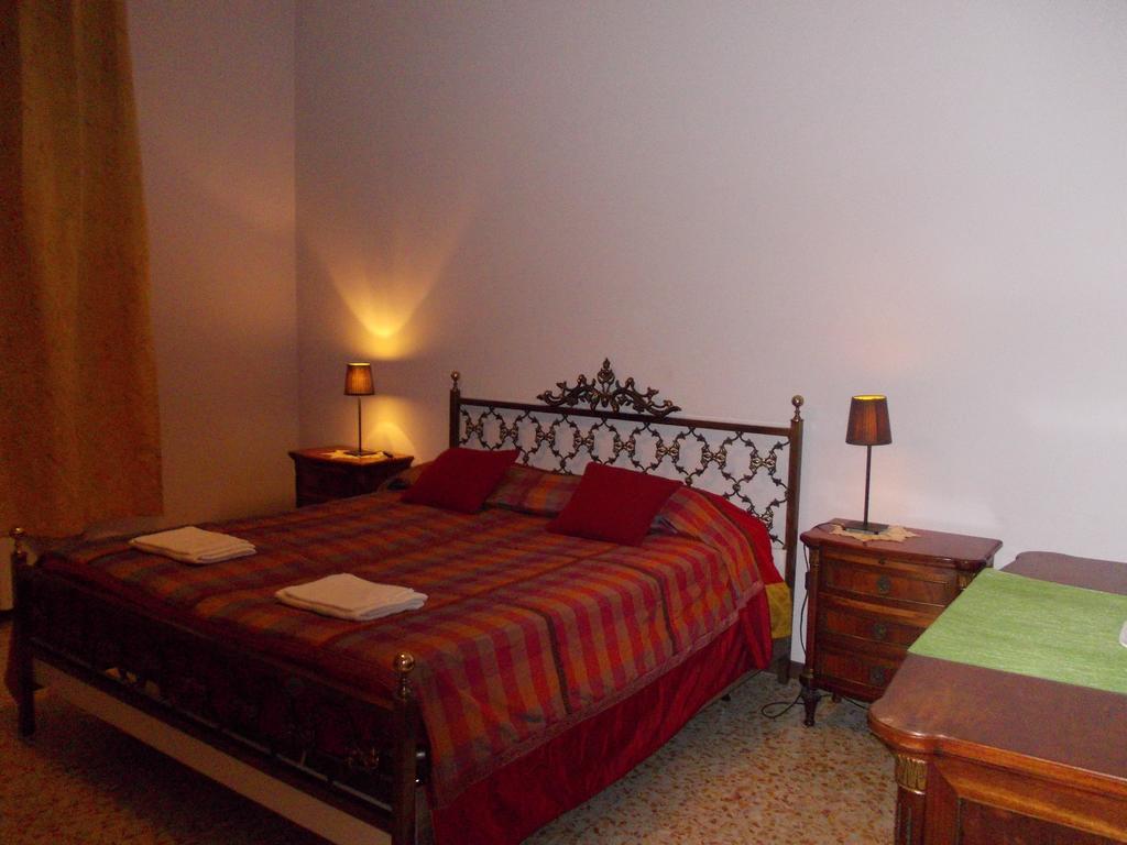Big Brother Bed & Rooms Treviso Bilik gambar