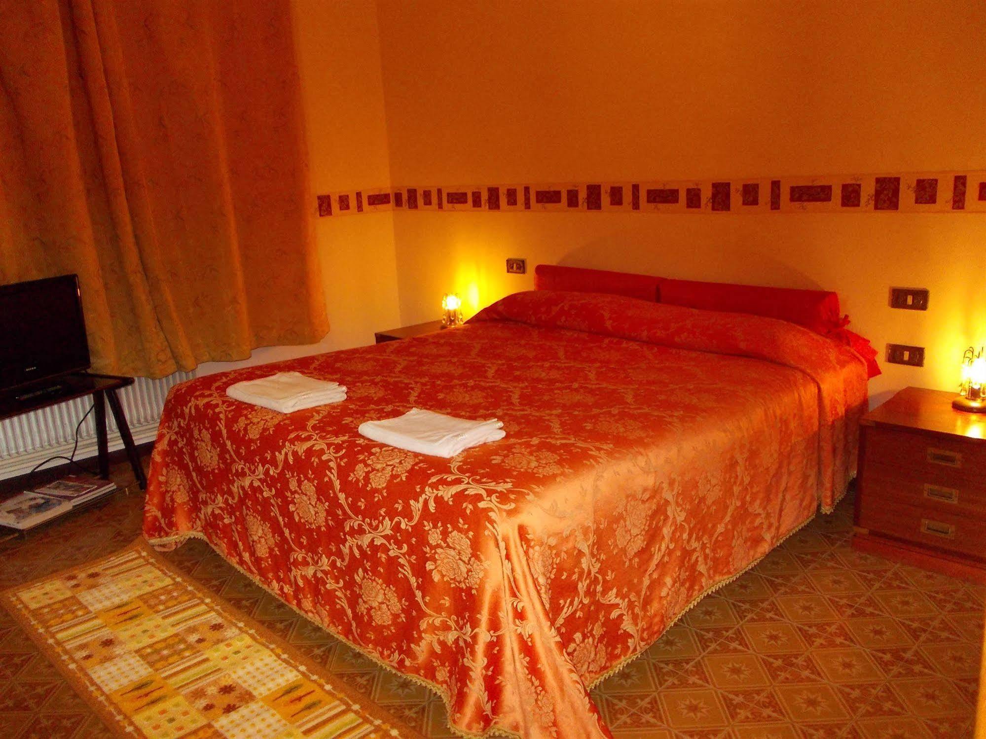 Big Brother Bed & Rooms Treviso Luaran gambar