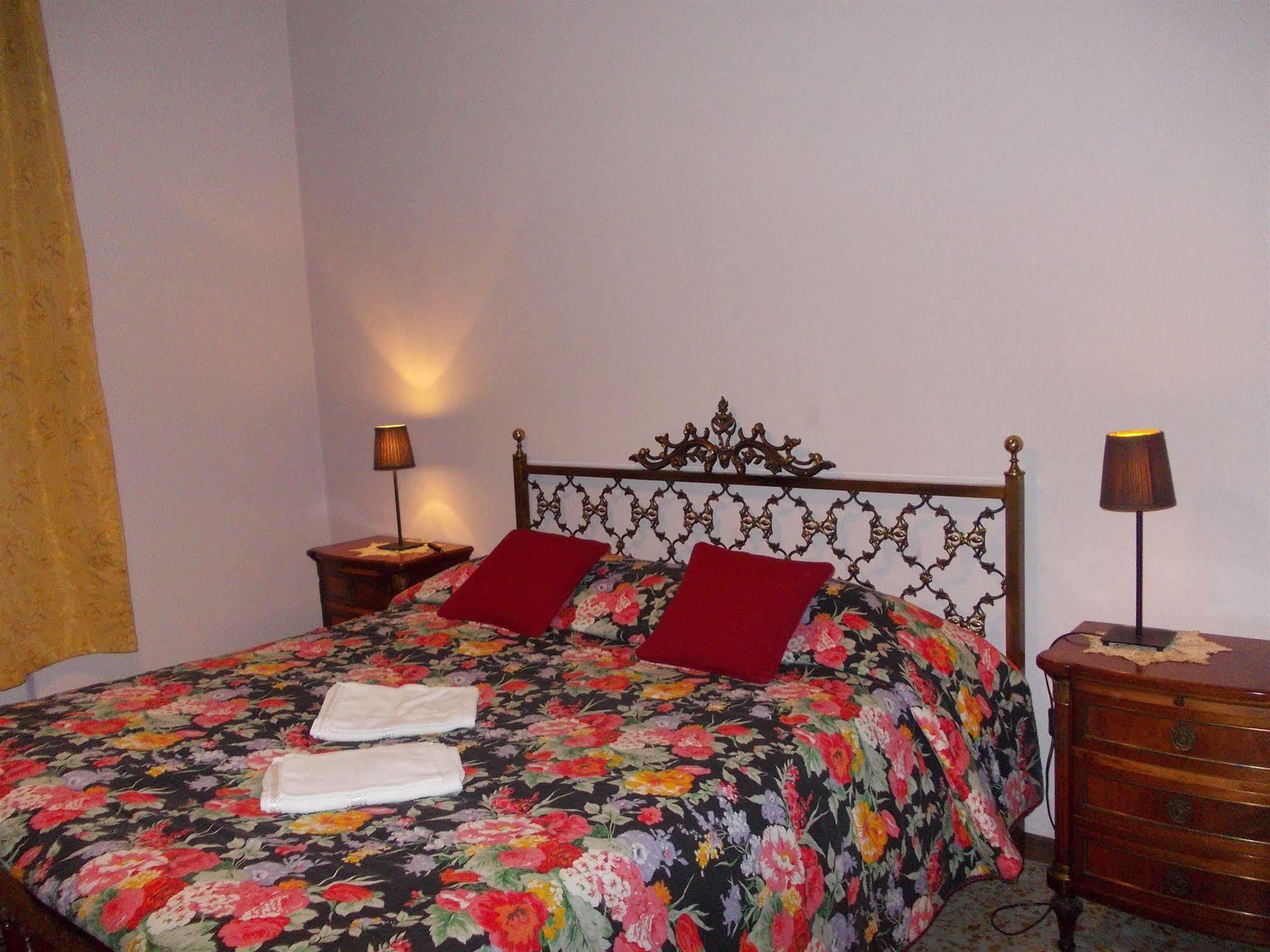 Big Brother Bed & Rooms Treviso Luaran gambar